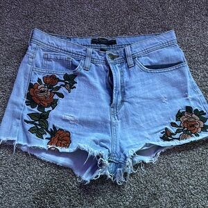 Flying Monkey shorts with rose embroidery